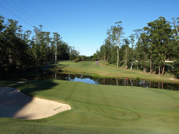 Bonville Golf Resort 17th Green (reverse)