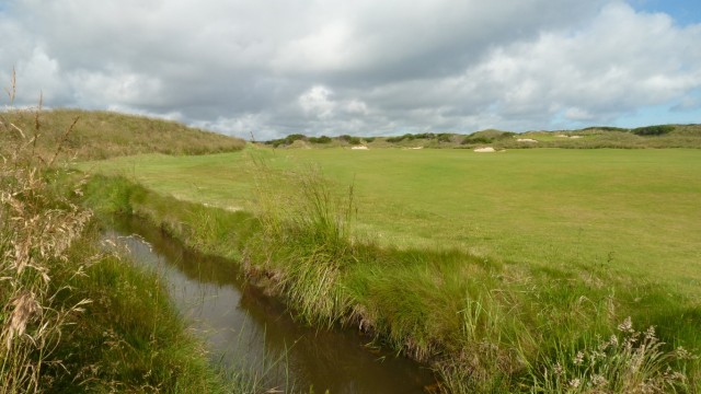 The 2nd tee at Barnbougle Lost Farm