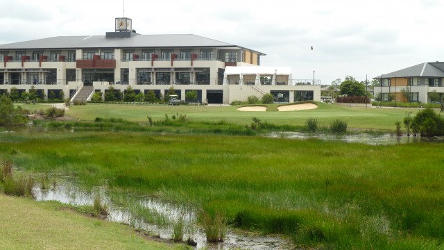 Approach to the 9th green at Kooindah Waters Golf Club