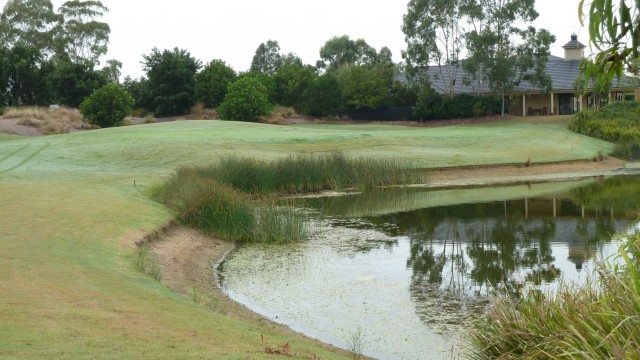 The 2nd fairway at Macquarie Links