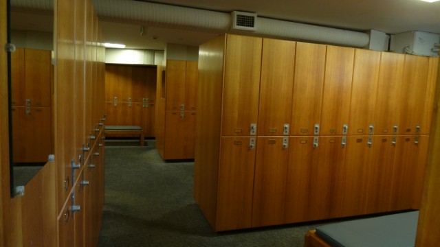 The mens locker room at Monash Country Club