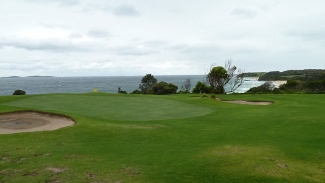 The 18th green at Narooma Golf Club