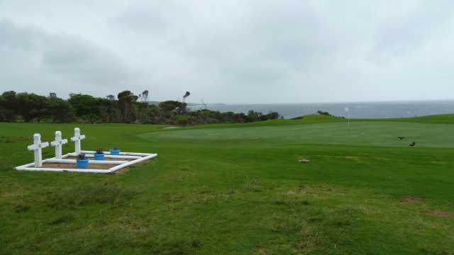 The 5th green at Narooma Golf Club