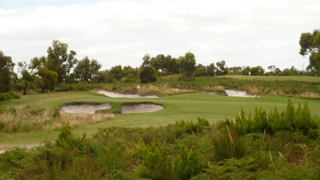 The 14th green at Peninsula Kingswood Country Golf Club North