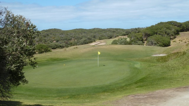 The 2nd green at Portsea Golf Club