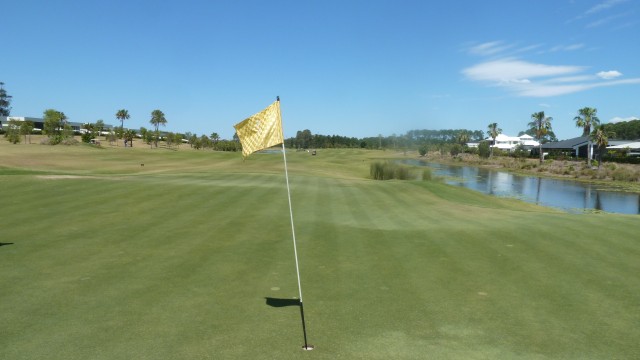 The 1st green at Sanctuary Cove Golf & Country Club Palms Course