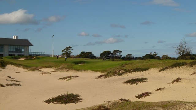 The 9th tee at The Lakes Golf Club