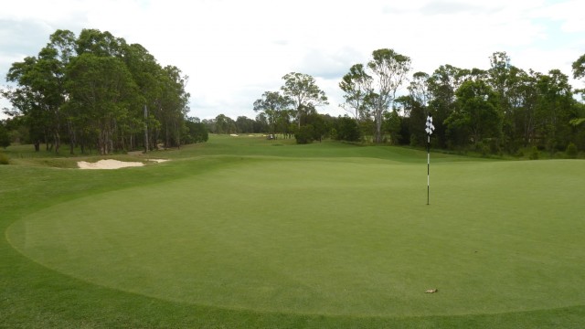 The 4th green at Twin Creeks Golf & Country Club