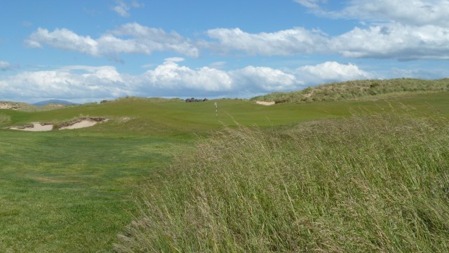 The 16th green at Barnbougle Dunes