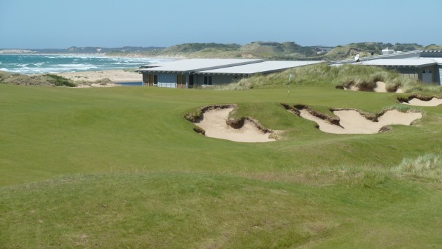 The 9th green at Barnbougle Dunes