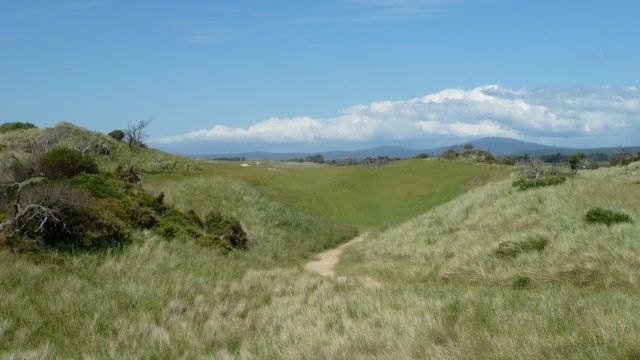 The 9th tee at Barnbougle Dunes