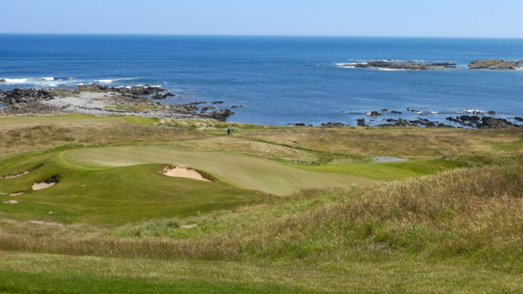 The 14th green at Ocean Dunes