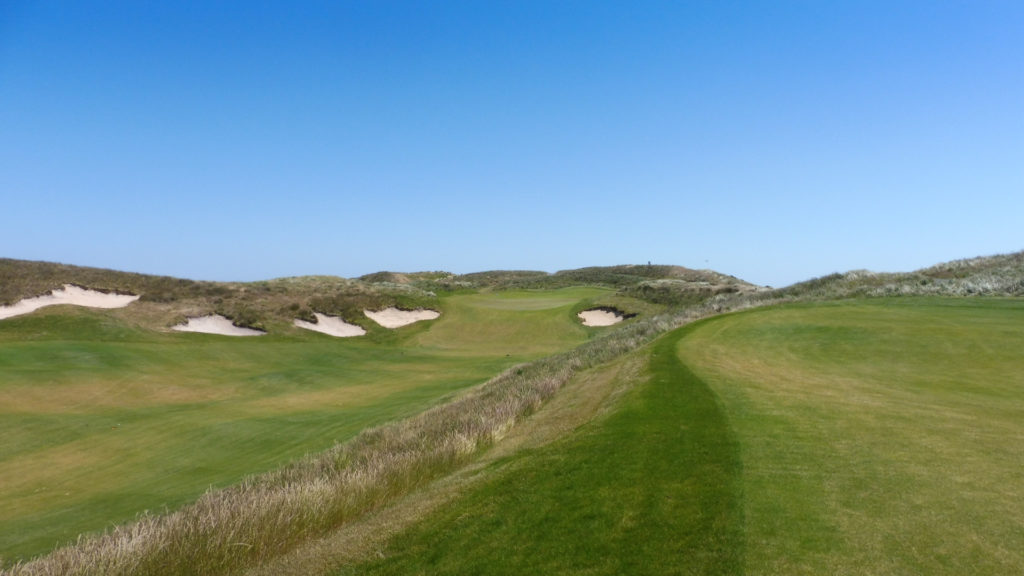 The 18th fairway at Ocean Dunes