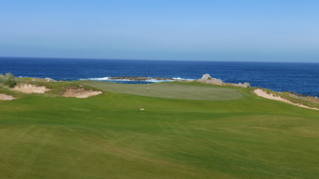 The 3rd green at Ocean Dunes