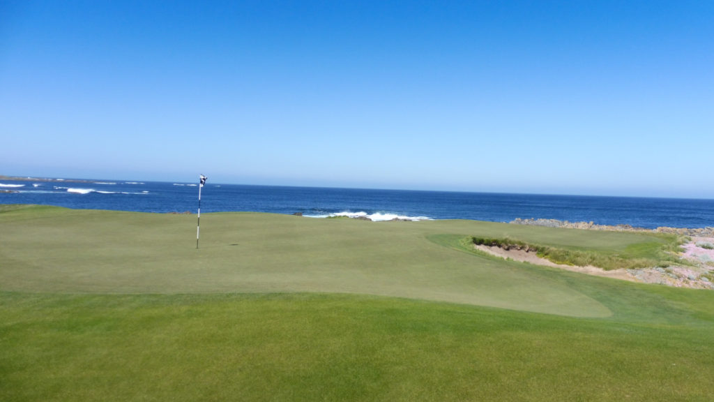 The 4th green at Ocean Dunes