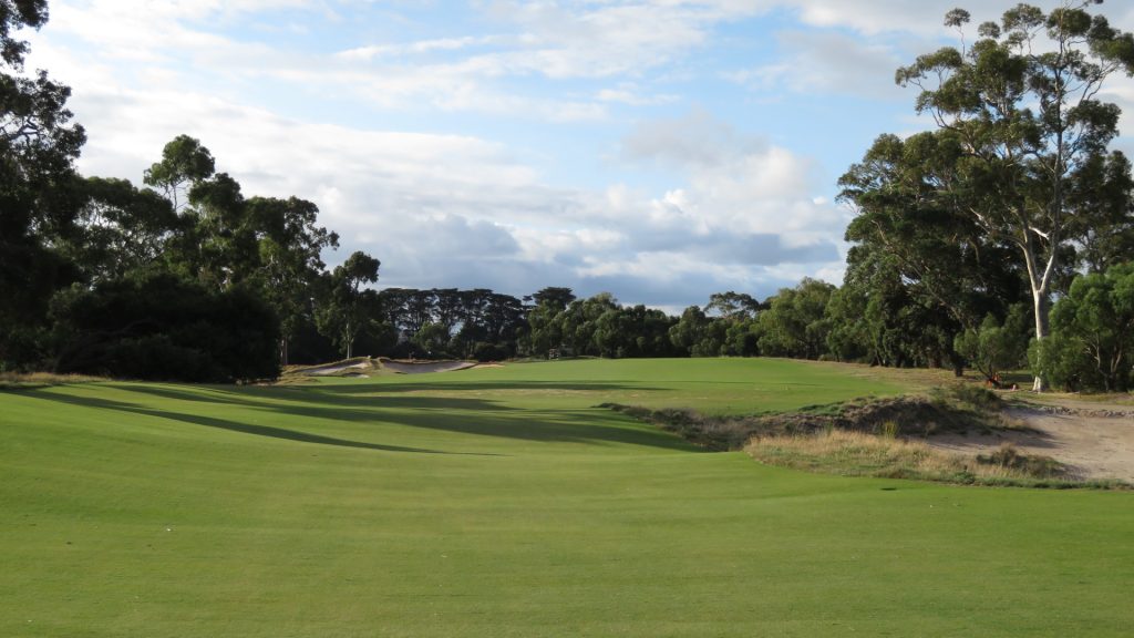 The 15th Tee at Victoria Golf Club