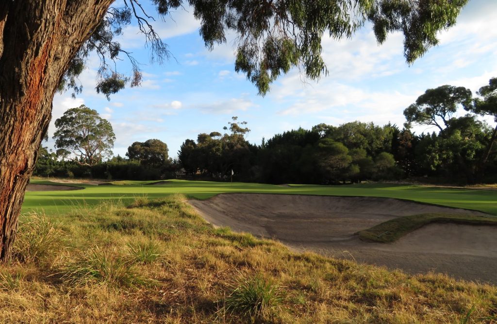 The 17th Green at Victoria Golf Club