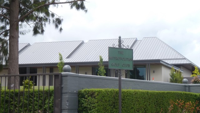 Metropolitan Golf Club Entrance