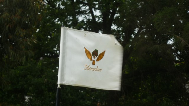 Metropolitan Golf Club Pinflag