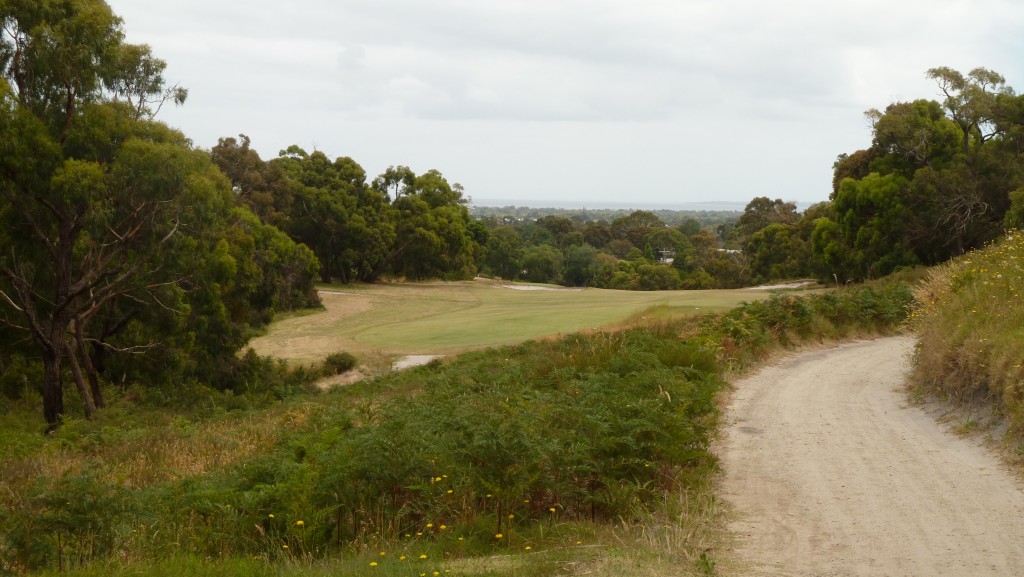 The 3rd tee at Peninsula Kingswood Country Golf Club North