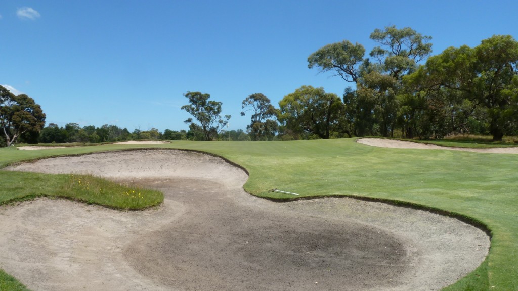 The 12th green at Peninsula Kingswood Country Golf Club South