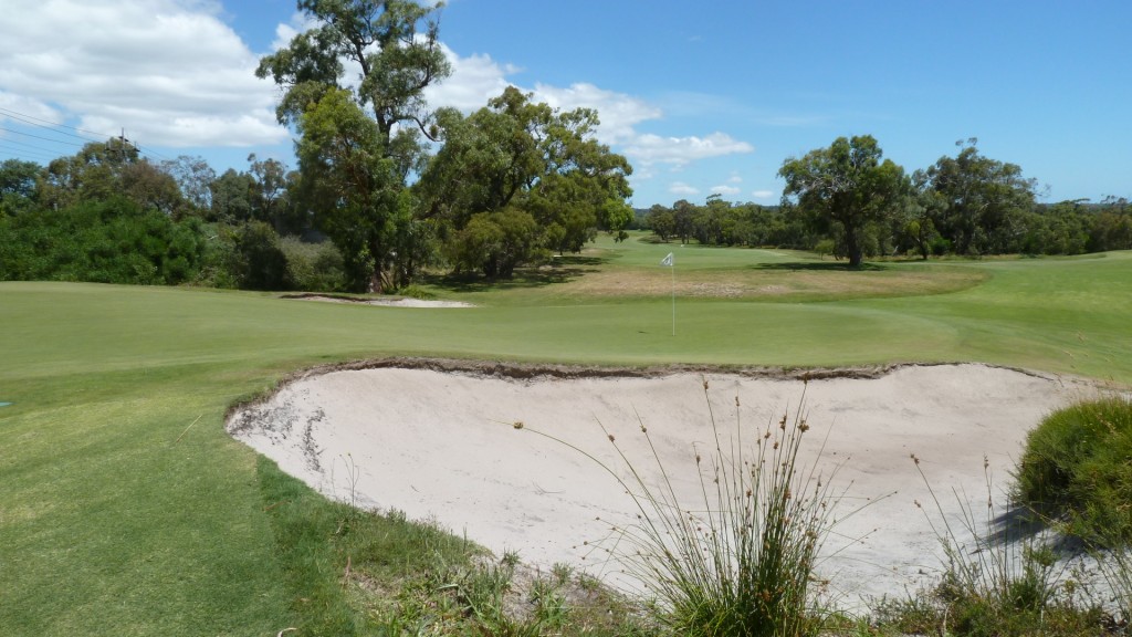 The 17th green at Peninsula Kingswood Country Golf Club South