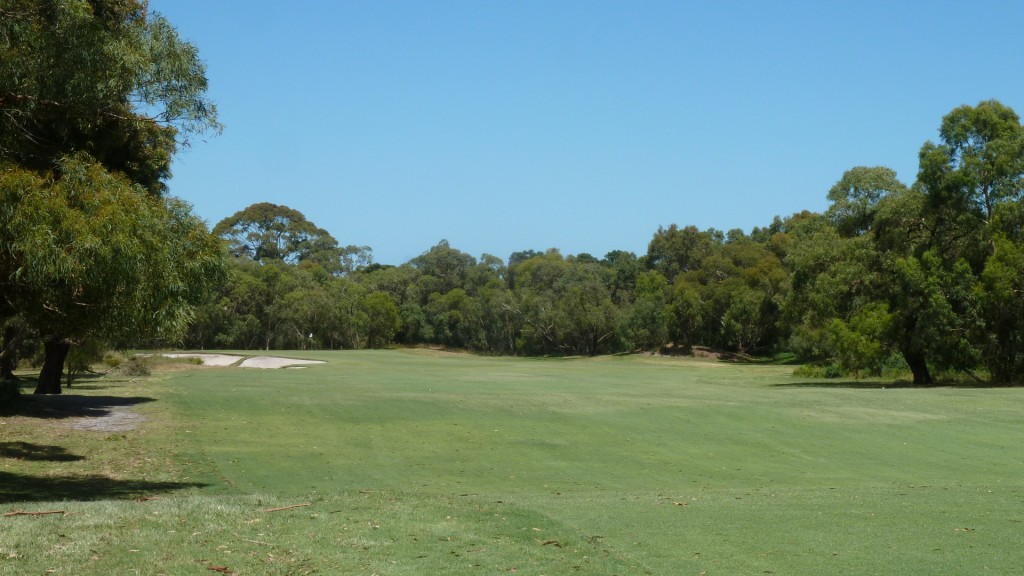 The 4th fairway at Peninsula Kingswood Country Golf Club South