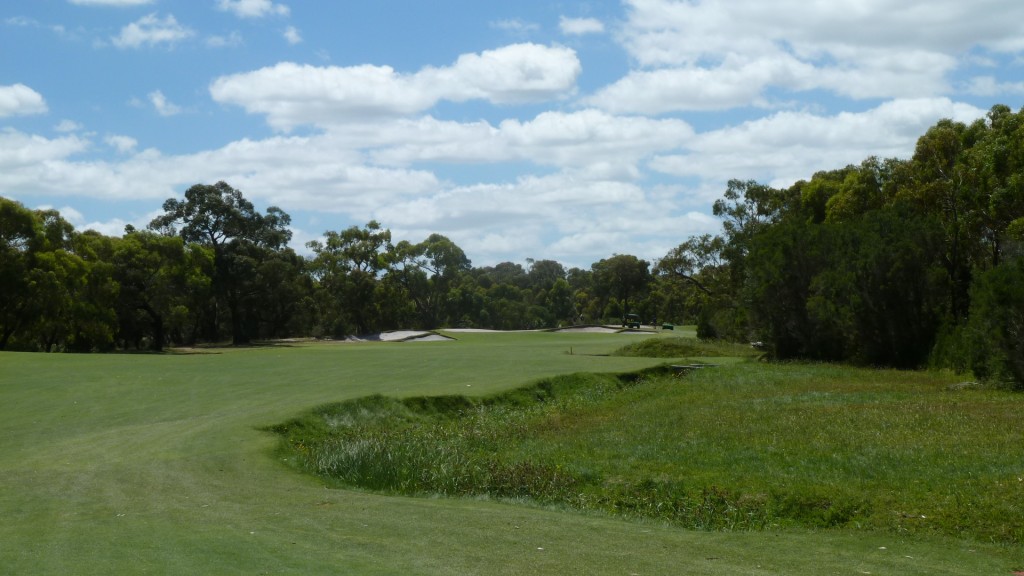 The 5th fairway at Peninsula Kingswood Country Golf Club South