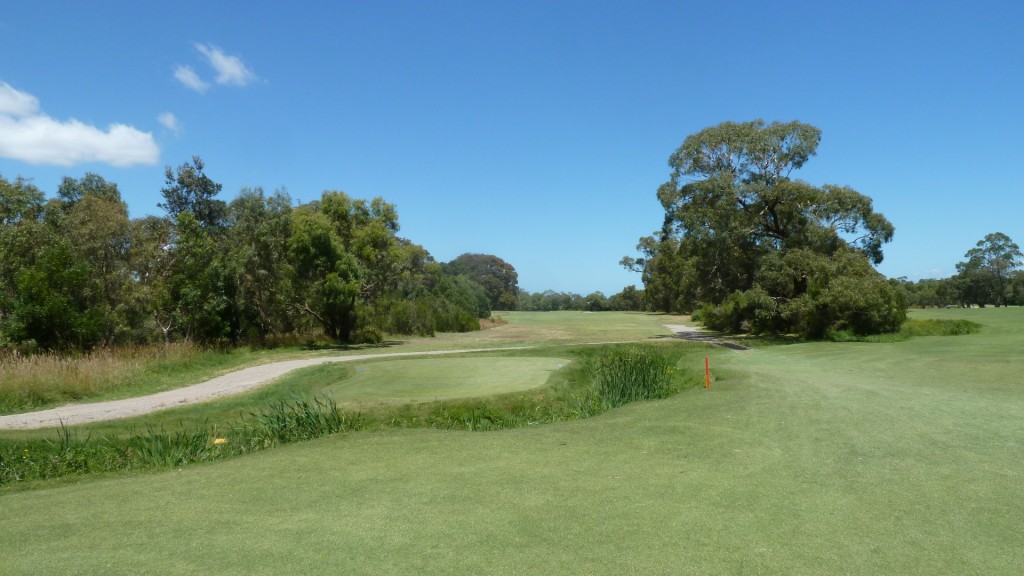 The 6th Tee at Peninsula Kingswood Country Golf Club South