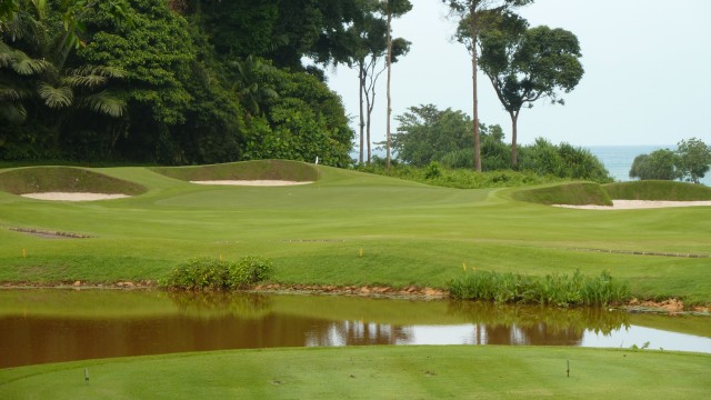 The 12th tee at Ria Bintan Golf Club Ocean Course