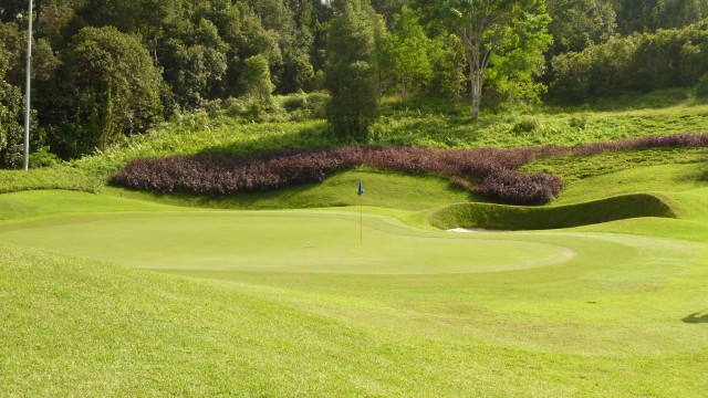 The 17th green at Ria Bintan Golf Club Ocean Course