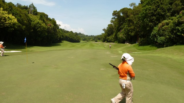 The 5th green at Ria Bintan Golf Club Ocean Course