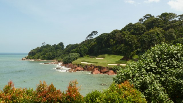 The 9th Hole at Ria Bintan Golf Club Ocean Course