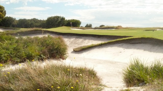 The 9th green at Royal Melbourne Golf Course (West)