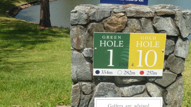 Hole marker at RACV Royal Pines