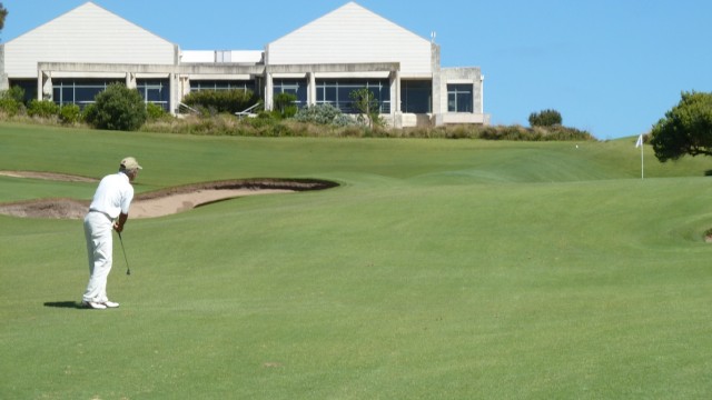 The 5th green at The National Golf Club Old Course