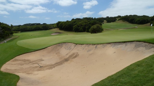 The 6th green at The National Golf Club Old Course