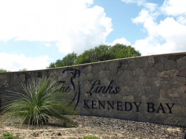 Entrance to The Links Kennedy Bay