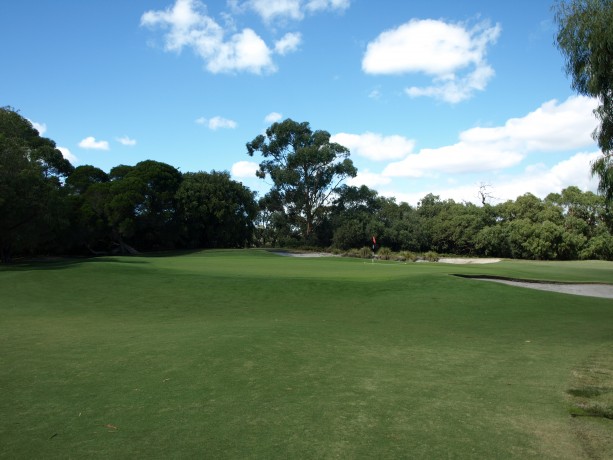 The 1st green at Long Island Country Club