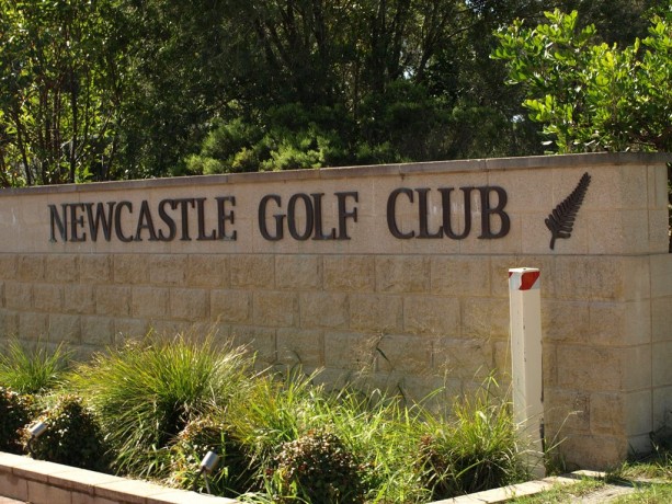 Entrance to Newcastle Golf Club