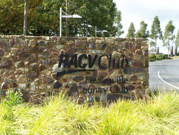 Entrance to RACV Healesville Country Club