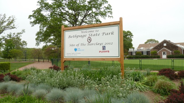 Welcome Sign to Bethpage State Park