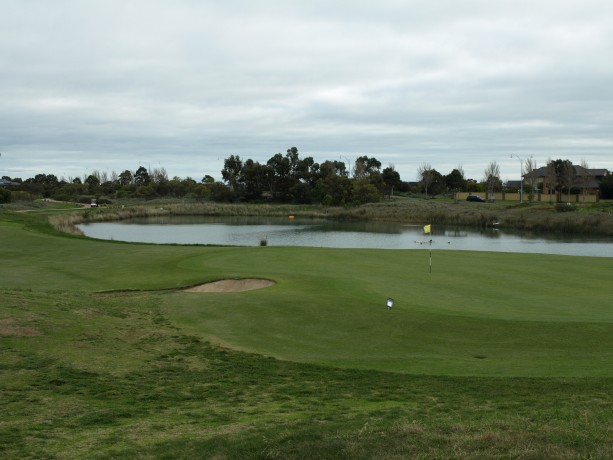 The 6th Green at Sanctuary Lakes Club