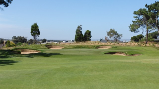 The 10th Green at Glenelg Golf Club