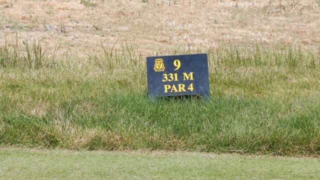 Tee Markers at Glenelg Golf Club