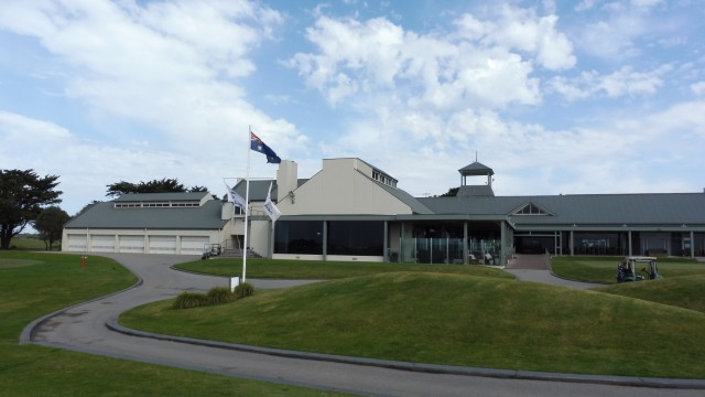 Rear of the clubhouse at Thirteenth Beach Golf Links