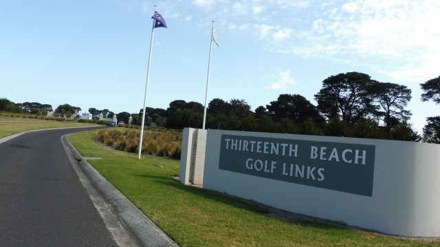 The entrance to Thirteenth Beach Golf Links