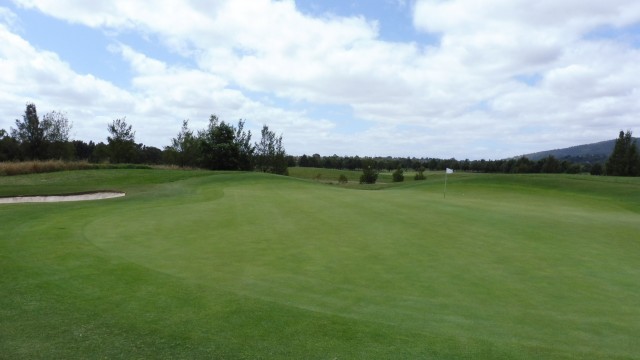 The 11th Green at Waterford Valley Golf