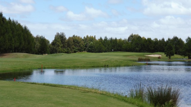 The 2nd Tee at Waterford Valley Golf