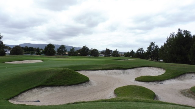 The 5th Green at Waterford Valley Golf